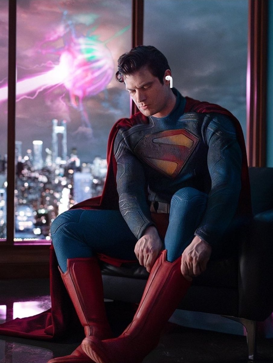 SUPERMAN THERE'S AN EXPLOSION BEHIND YOU-- Oh god, he has his airpods in. He can't hear us. Oh god.