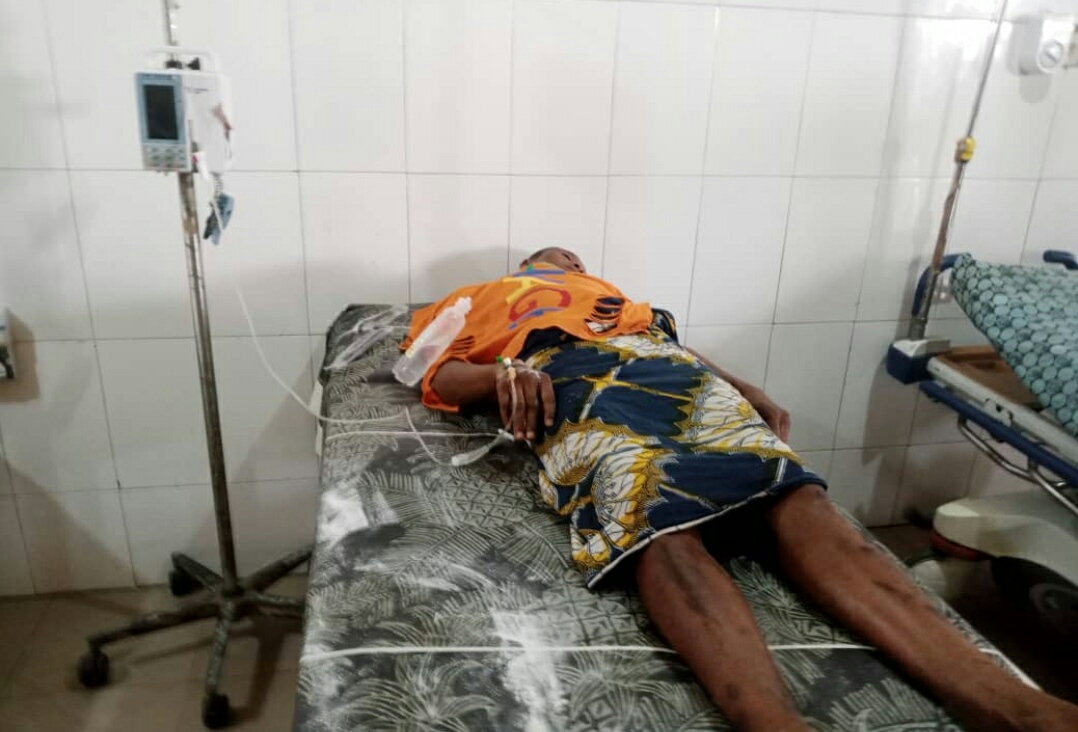 BREAKING: Nigerian Policemen Shoot At Women Protesting Against Extortion In Delta, Injure Many | Sahara Reporters bit.ly/3QxwLES