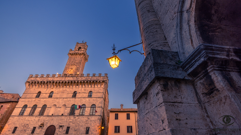 Morgens auf der Piazza Grande in Montepulciano

#fotografierereien #haraldbader #fotografie #photography #fotodestages #pictureoftheday #italien #toskana #montepulciano #piazzagrande #sonnenaufgang