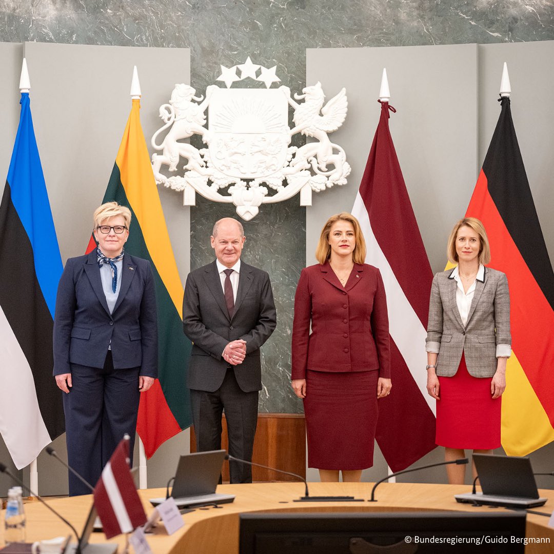 An attack on you would be an attack on all of us, @EvikaSilina, @kajakallas and @IngridaSimonyte. Our meeting in Riga showed: The bond between Latvia, Estonia, Lithuania and Germany is and remains strong.