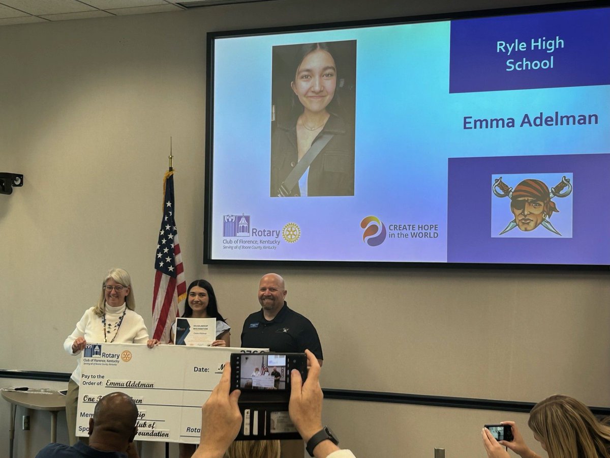 Emma Adelman has been selected as the proud recipient of a Rotary Scholarship worth $1,000. Congratulations to her on this achievement!