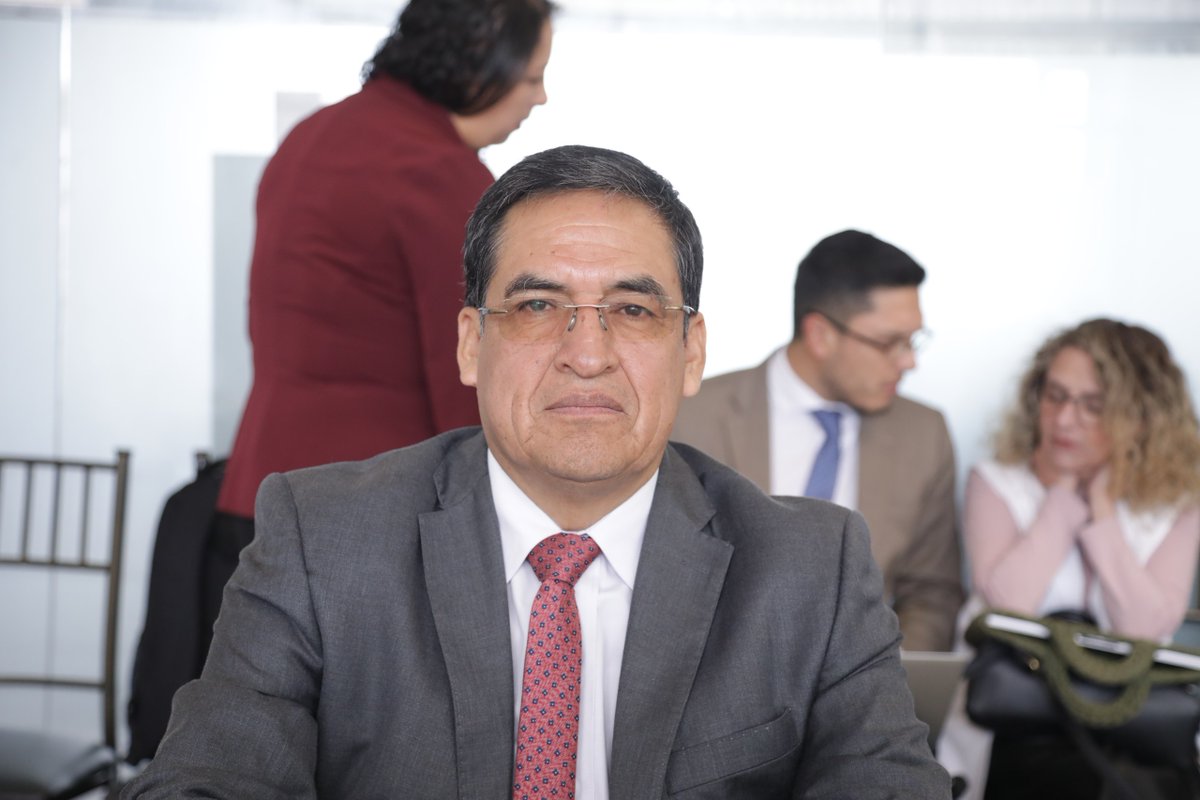 #LaNuevaAsamblea En sesión reservada de la Comisión de @SeguridadAN comparecen: titulares de la @FiscaliaEcuador; @CJudicaturaEc; y, el Presidente de la @CorteNacional, en cumplimiento de la resolución aprobada el 14 de diciembre de 2023.