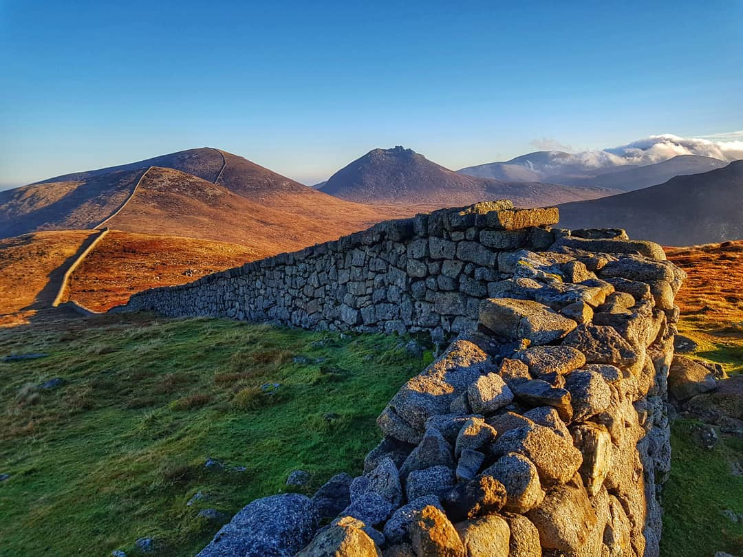'Ain't no mountain high enough to keep me away from you...' 🎶⛰

📍 Mourne Mountains, County Down

📸 instagram.com/run2explore365/

County Down Northern Ireland things to see and do lovetovisitireland.com/county-down-no…