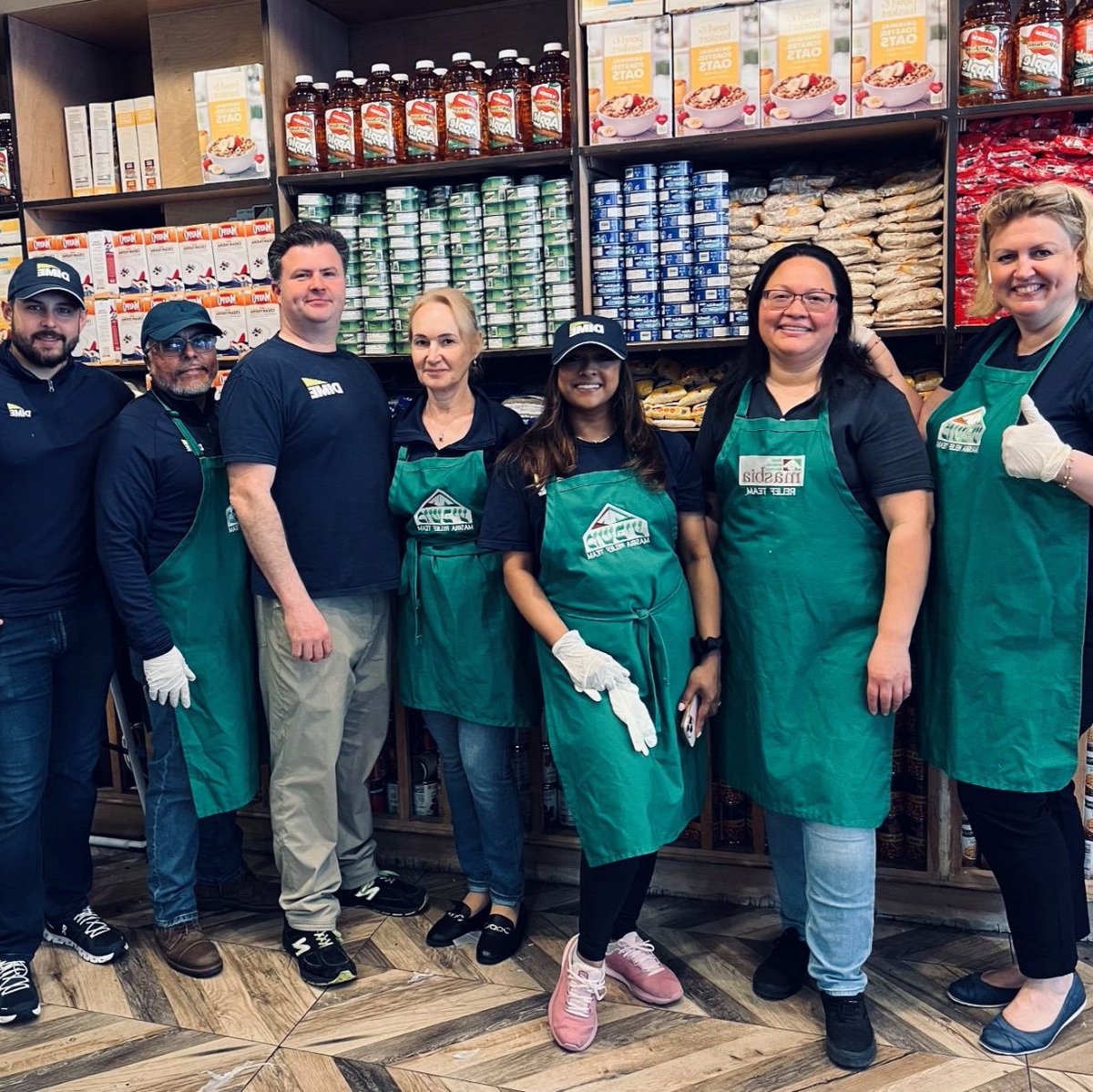 DimeCommercial's tweet photo. Last week, #TeamDime joined the Masbia Soup Kitchen to help distribute food throughout the Brooklyn community. The Masbia Soup Kitchen's emergency food programs provide more than 2 million meals annually for those in need.

Click here to learn more: https://t.co/TrWEQVX6MQ https://t.co/xAav2cFvlS