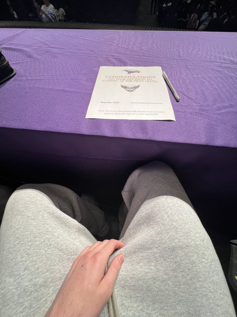 Stamped!! Excited for what the future holds for me and my guys!! Forever grateful for <a href="/RHS_BoysBB/">RHS Boys Basketball</a>