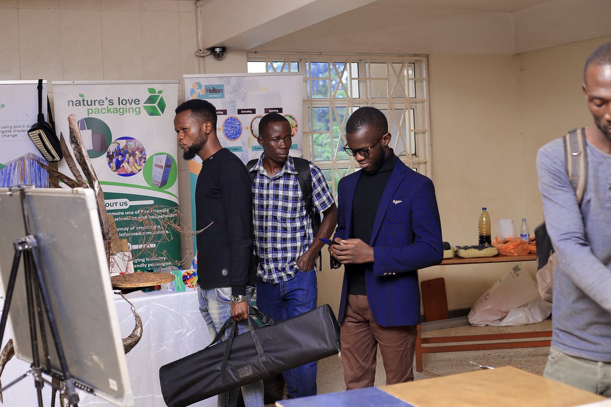 On 3rdMay @GayoUganda, @10billionhubug & other partners we organized green advocacy event where many young green entrepreneurs exhibited their innovations. Plastic pollution must be dealt with by all people. @ciel_tweets @NatureTalk_A @RefineryOil @TahindukaS @10Bill_Strong