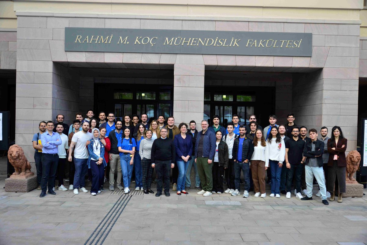 💫😊It was a very fruitful open house!
Poster session with full of discussions and lab tours.
Thanks to all for joining us!
#kuisaicenter #openhouse #postersession #labtours #koçuniversity #işbankası