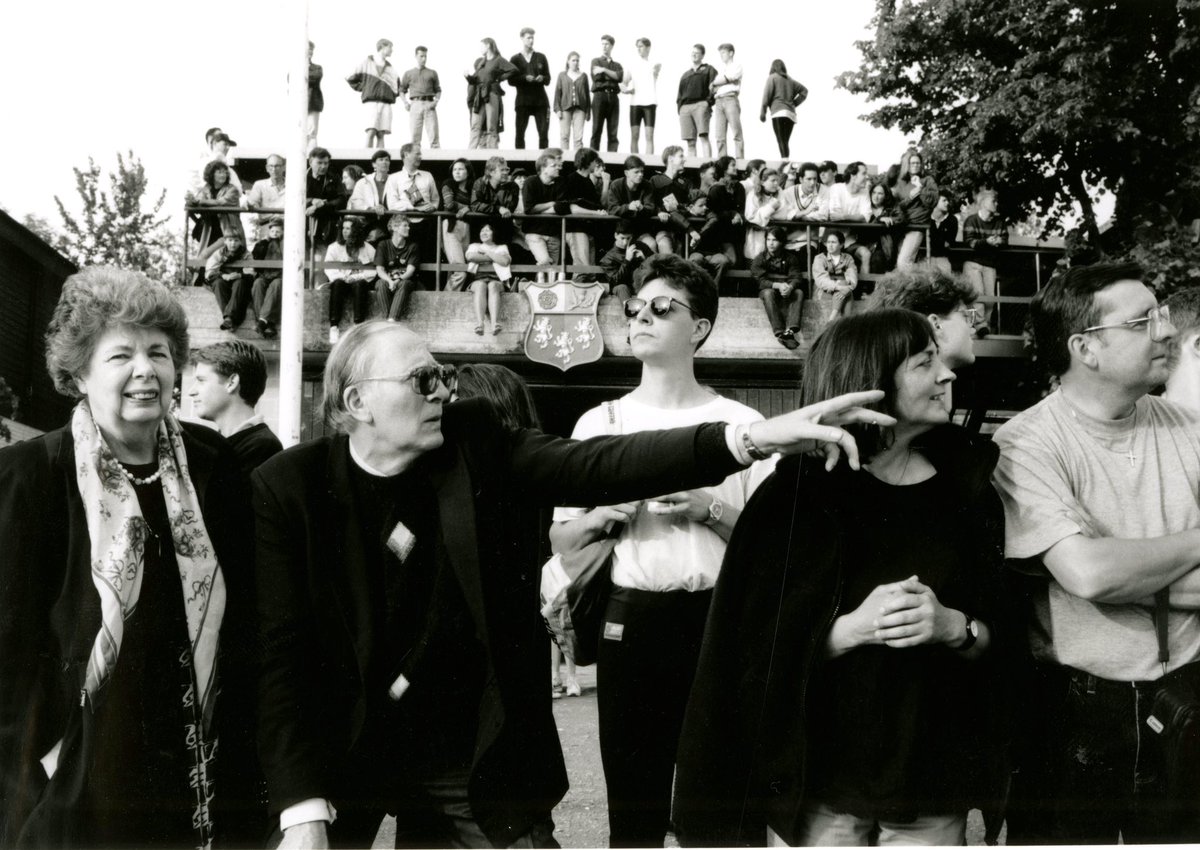 Today marks 70 years since Sir Roger Bannister ran the first sub-4-minute mile. Sir Roger was Master of Pembroke from 1985-1993. Marking this anniversary, members of the Pembroke community joined today’s Community Mile, alongside celebrations within College.