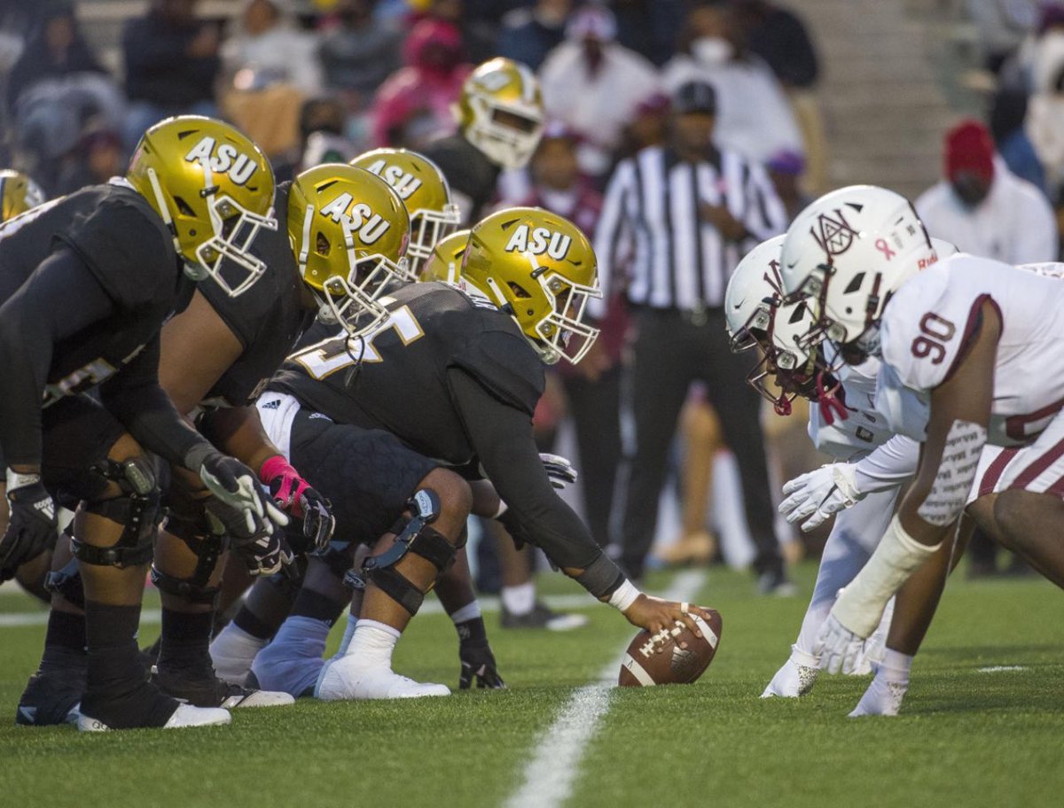 #AGTG Blessed to receive my 1st D1 Offer from the Alabama State University ‼️ @coachjcarrtmb @coachswift64 @BucsFootball @PrepRedzoneAL @AL7AFootball @HallTechSports1