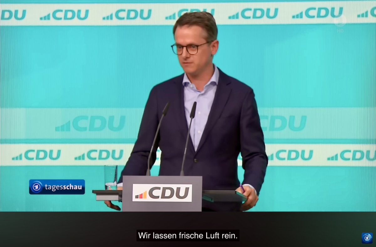Soso, #Linnemann will bei der #CDU frische Luft reinlassen… 🤔
Vielleicht sollte er zuerst lieber den linksgrünen #Merkel-Mief raus-
und dessen aktuelle Erzeuger entlassen!
Selbst, wenn es in der Parteispitze dann sehr einsam würde…
#CDUParteitag
