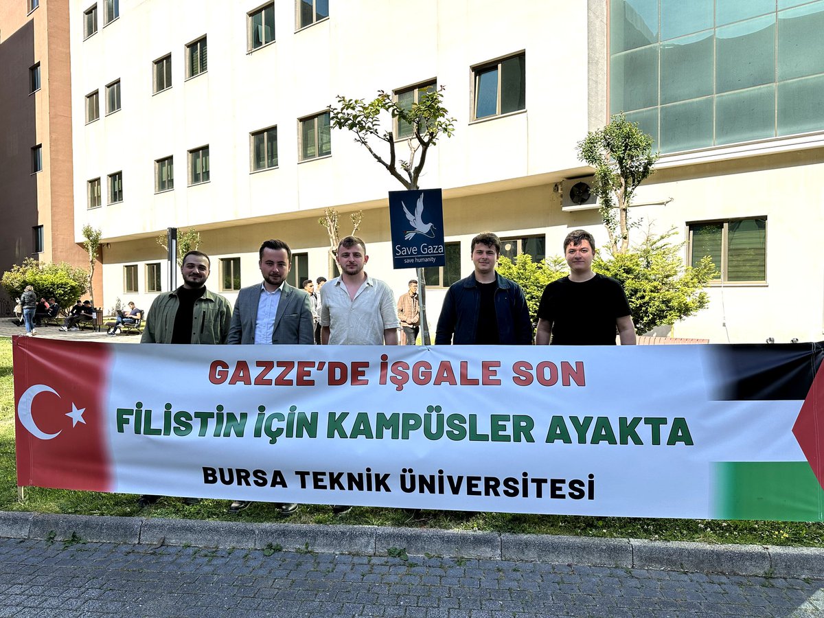 Bursa Teknik Üniversitesi'nde kurduğumuz çadırları bugün AGD Bursa Şube Başkanımız İbrahim Halil Tepeaşan ve Şube Üniversite Komisyon Başkanımız Mustafa Halit Hurşitoğulları ziyaret etti.

#Btükampüsintifadası