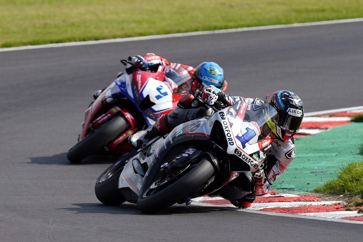 Quattro Group British Supersport, GP2 and HEL Supersport Cup: Currie back on top with Feature race win - bit.ly/3UO2y77