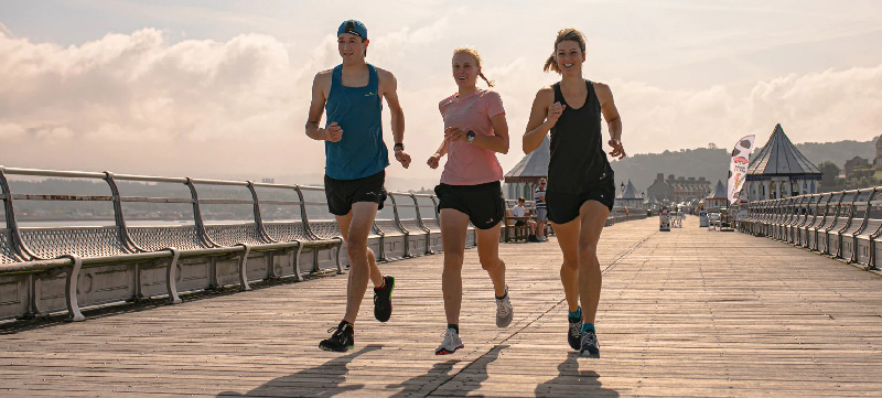 Up & Running - The Kit List Essentials - Who made such a simple sport so confusing? Well, Up & Running are here to help cut through the noise. Here are the running kit essentials to help you achieve your next PB - Read more here: ow.ly/8QzY50NuysL