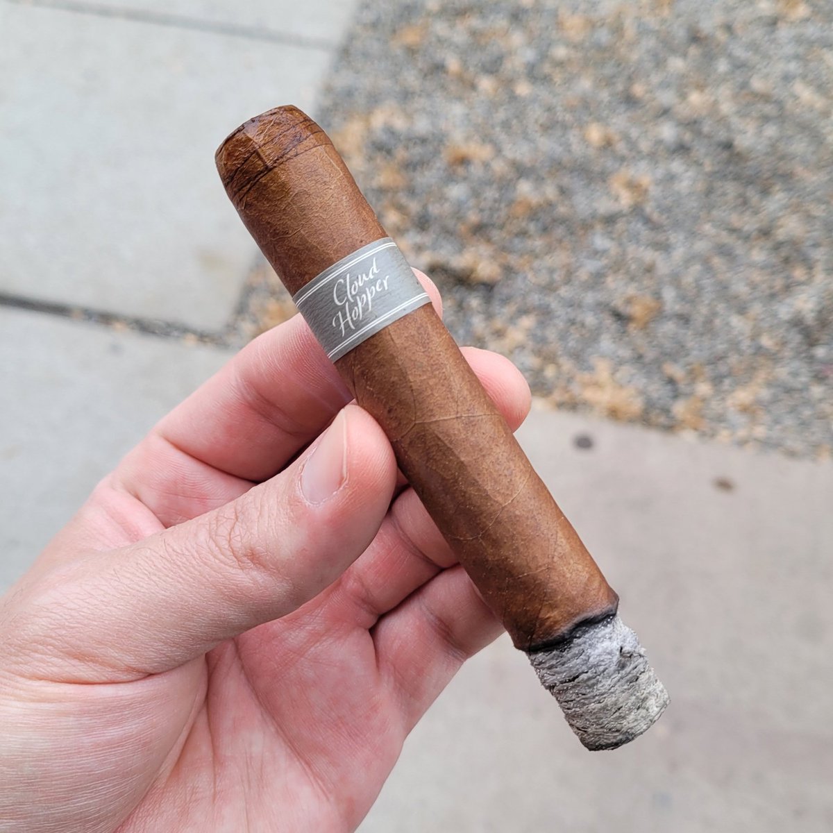 InsomniacCigars's tweet image. Warped Cloud Hopper on this cloudy Monday. 
ShouldISmokeThis.com 

#NowSmoking @warpedcigars #WarpedCigars #CloudHopper #ShouldISmokeThis #GarbagePalateGang #cigar #cigars #CigarLife #botl #blessed #SmokeWhatYouLike