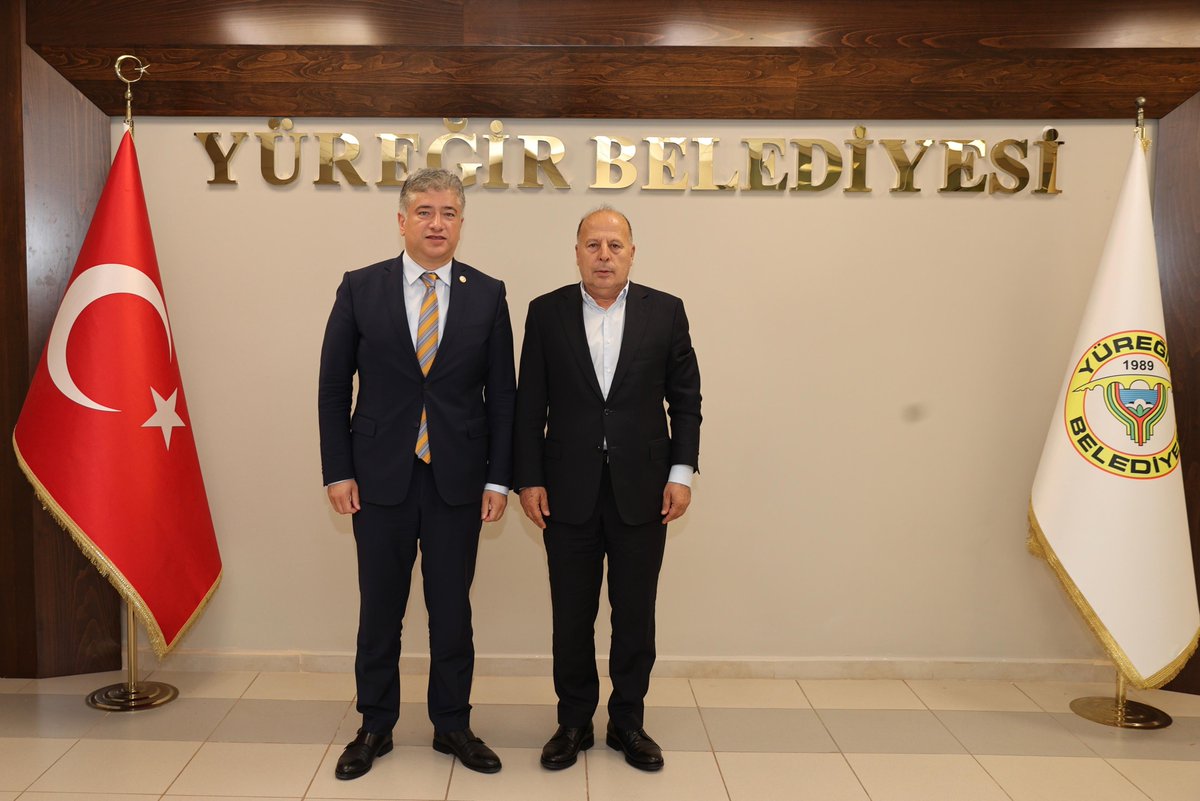 Yüreğir Belediye Başkanı Ali Demirçalı'ya hayırlı olsun ziyaretinde bulunduk. Kendisine görevinde başarılar dilerim.