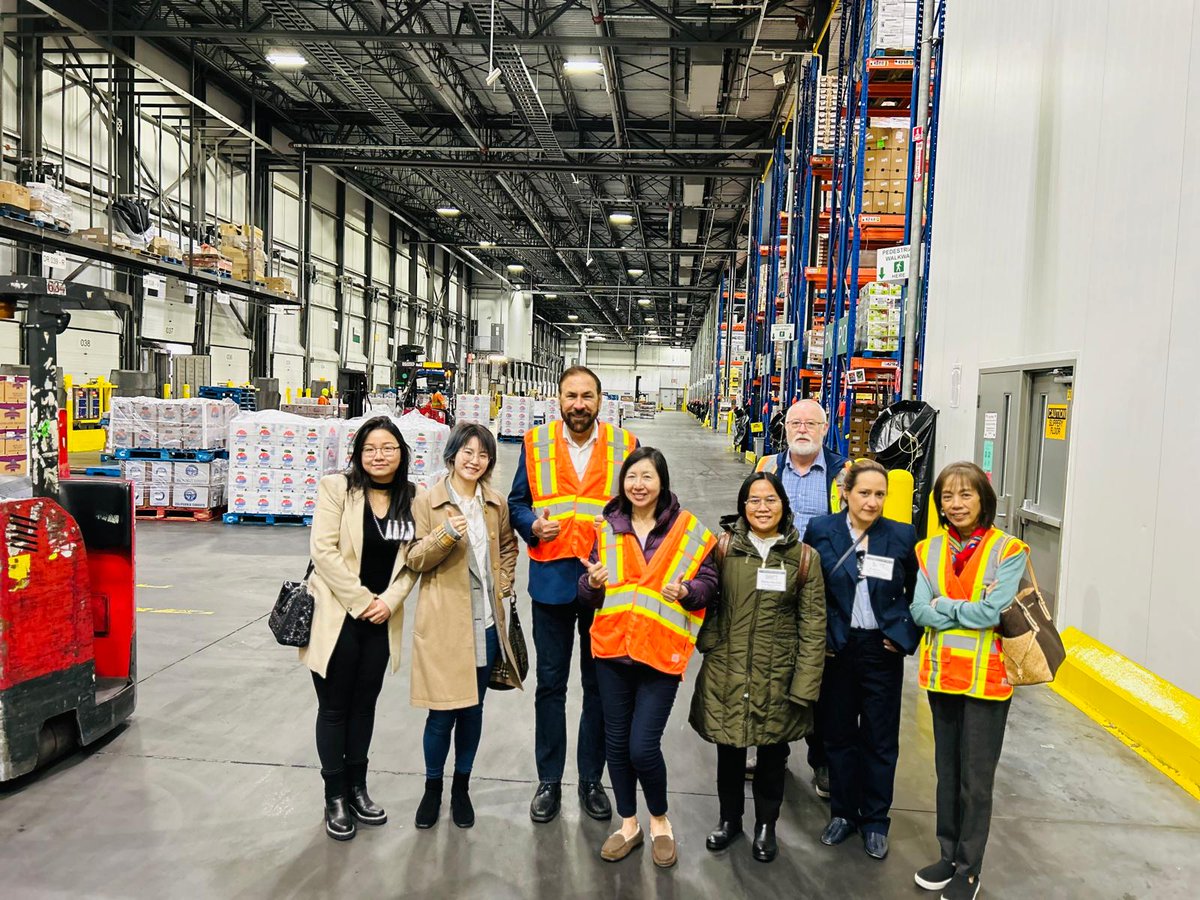 🚍 Had an incredible time at the Surrey Industry Bus Tour last Friday! Big thanks to #SurreyBoardofTrade for showcasing Surrey's dynamic economic sectors. #SurreyBC #BusinessTour #Growth