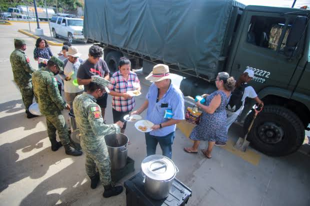 Cuando el Comandante Supremo de las Fuerzas Armadas es un humanista, ellas tienen oportunidad de construir en vez de destruir