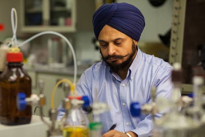 Gurtej singh is a Sikh American scientist and a worldwide recognised pioneer in the field of semiconductor technology. He  holds more than 1400 patents , even more than thomas Edison.