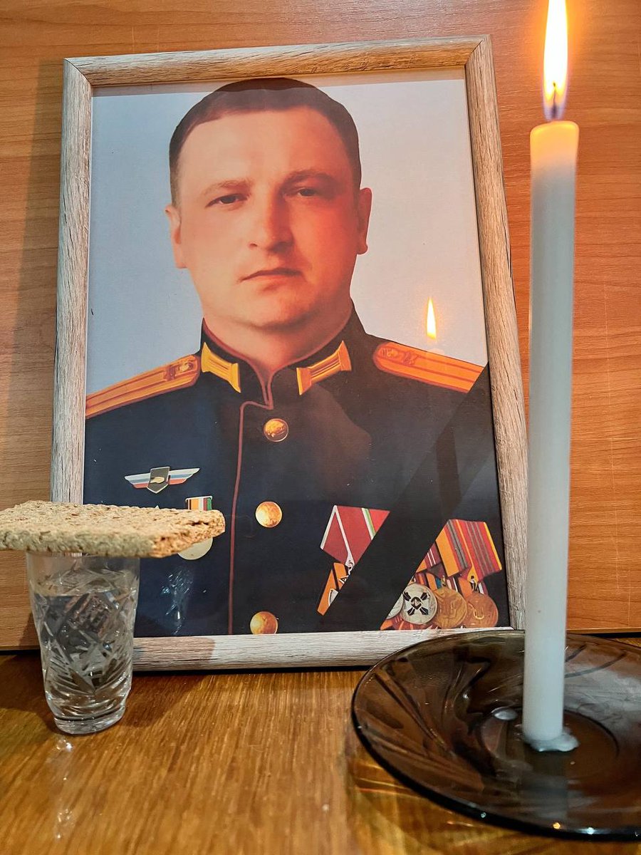 So it`s highly likely that Colonel Denis Lapin, son of General Igor Lapin became a good russian officer.
It was Himars o`clock 
Source t.me/c/1226880919/3…  #RussianUkrainianWar #russianinvasion