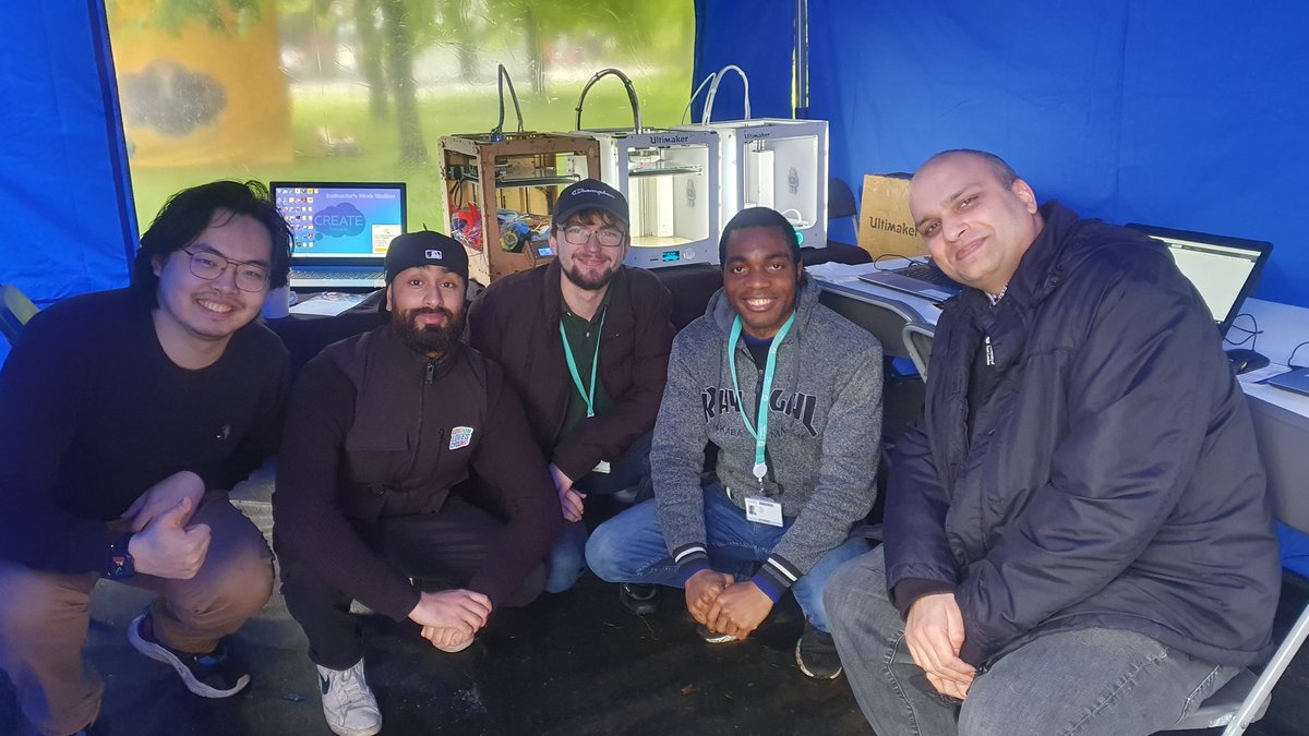 @NewhamLondon #GreenFair in #WesthamPark was Awesome! The #UEL tent was a big hit. #3DDesign #3DPrinting #TechRepair Clinic activities were enjoyed by #Youngpeople & #Families. Great foot traffic!! #Undergrads were exceptional with their delivery of the program. Well done all!
