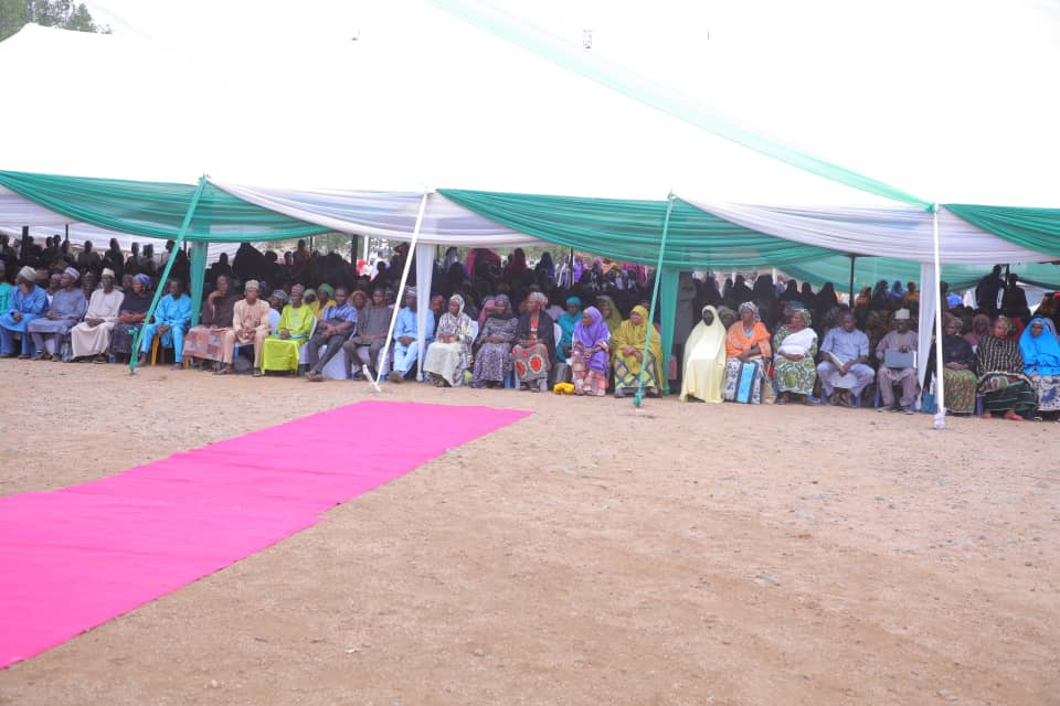 Zulum flags off training for 1,949 teachers .. NUT commends Borno gov for transforming education Borno State Governor Babagana Zulum has flagged off the first phase of training for 1,949 teachers found trainable following a competency test conducted by the state government.