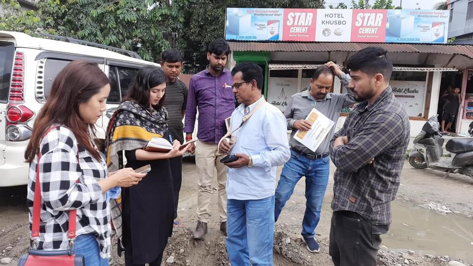DistrictICC's tweet photo. Deputy Commissioner Capital Itanagar cum Nodal Officer NH-415(Package B and C) Smti Shweta Nagarkoti Mehta inspected the work of Highway(Package B from Pappunallah to Nirjuli today along with the officers of Highway, TK Engineering and Con Pvt Ltd, Highway Authorities and others. https://t.co/z06mOvUy9P
