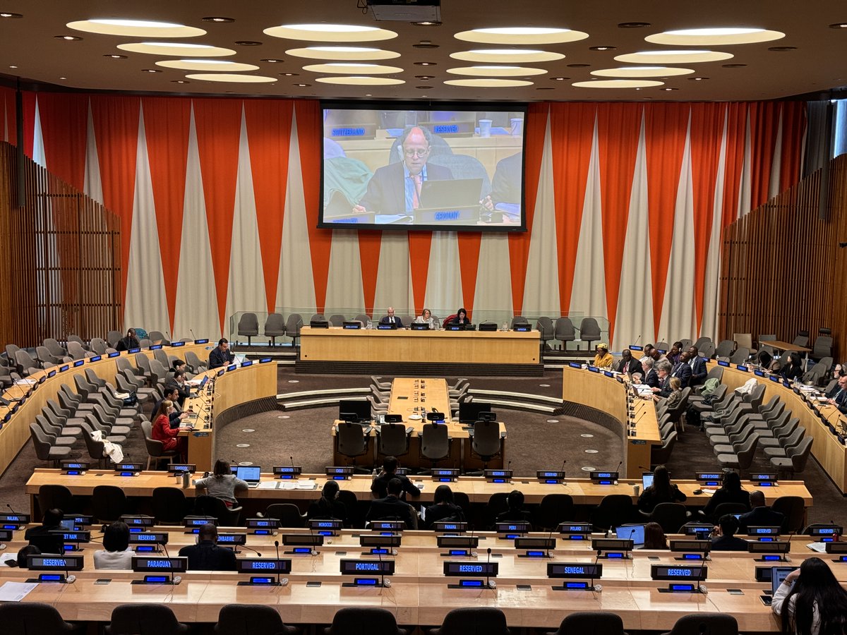 #UNCITRAL Working Group VI is holding its 44th session in New York this week, where it will continue its work on developing a new instrument on negotiable cargo documents.

Session documents👉 uncitral.un.org/working_groups… 
Fact sheet👉undocs.org/en/A/CN.9/WG.V…