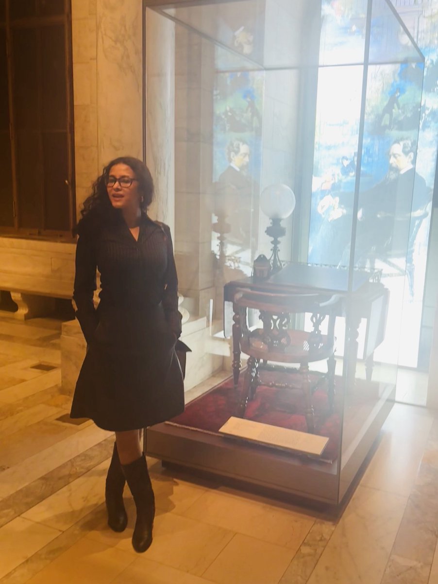 Such an #inspiring morning at New York Public #Library 📚Loved exploring the Treasures Exhibit, full or such rare delights as Charles Dickens’ desk & Mary Shelley’s manuscript…What could be more motivating for a writer? Have an #inspired week @nypl #MondayMotivation #MondayMood