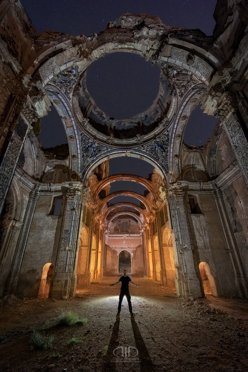 Pueblo viejo de Belchite y los increíbles restos de San Agustín.
Un lujo poder fotografía este pedazo doloroso de nuestra historia reciente.
Allí estaremos el 21 y 22 de Junio en belchitenocturno.com 
#fotografianocturna #dmdfotografia @CanonEspana