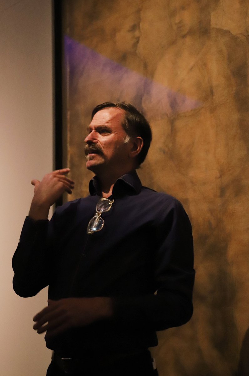 Bravo to Edward @edwardCED for his brilliant first BSL tour of #MichelangeloLastDecades! If you fancy attending Edward’s next BSL tour on 7 June <a href="/britishmuseum/">British Museum</a>, you can find out more here: britishmuseum.org/events/deaf-le… Thanks to Jaime Prada for the photo 🙏🏻