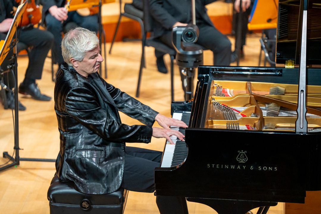 New World Symphony tweet media