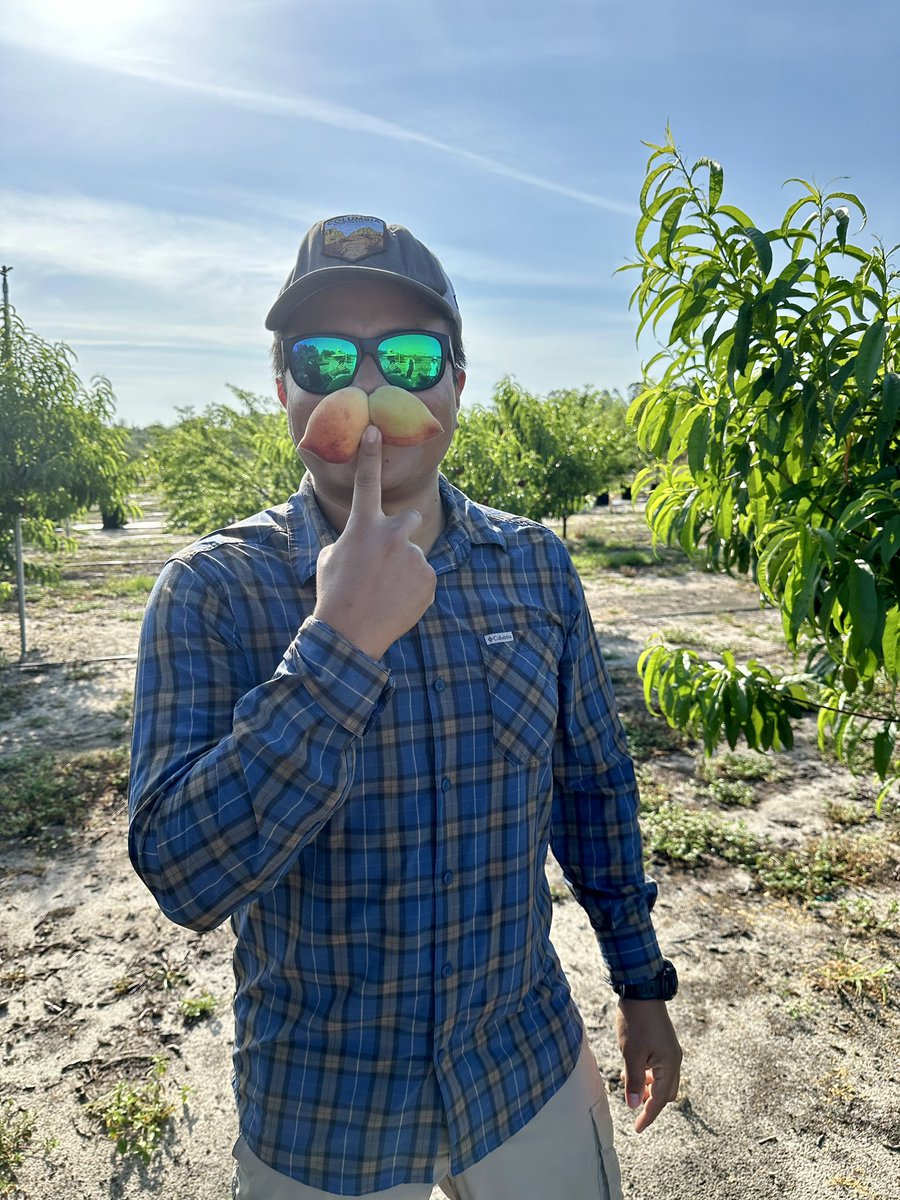 100% real, no fake 🥸🍑🐊 #peachylife