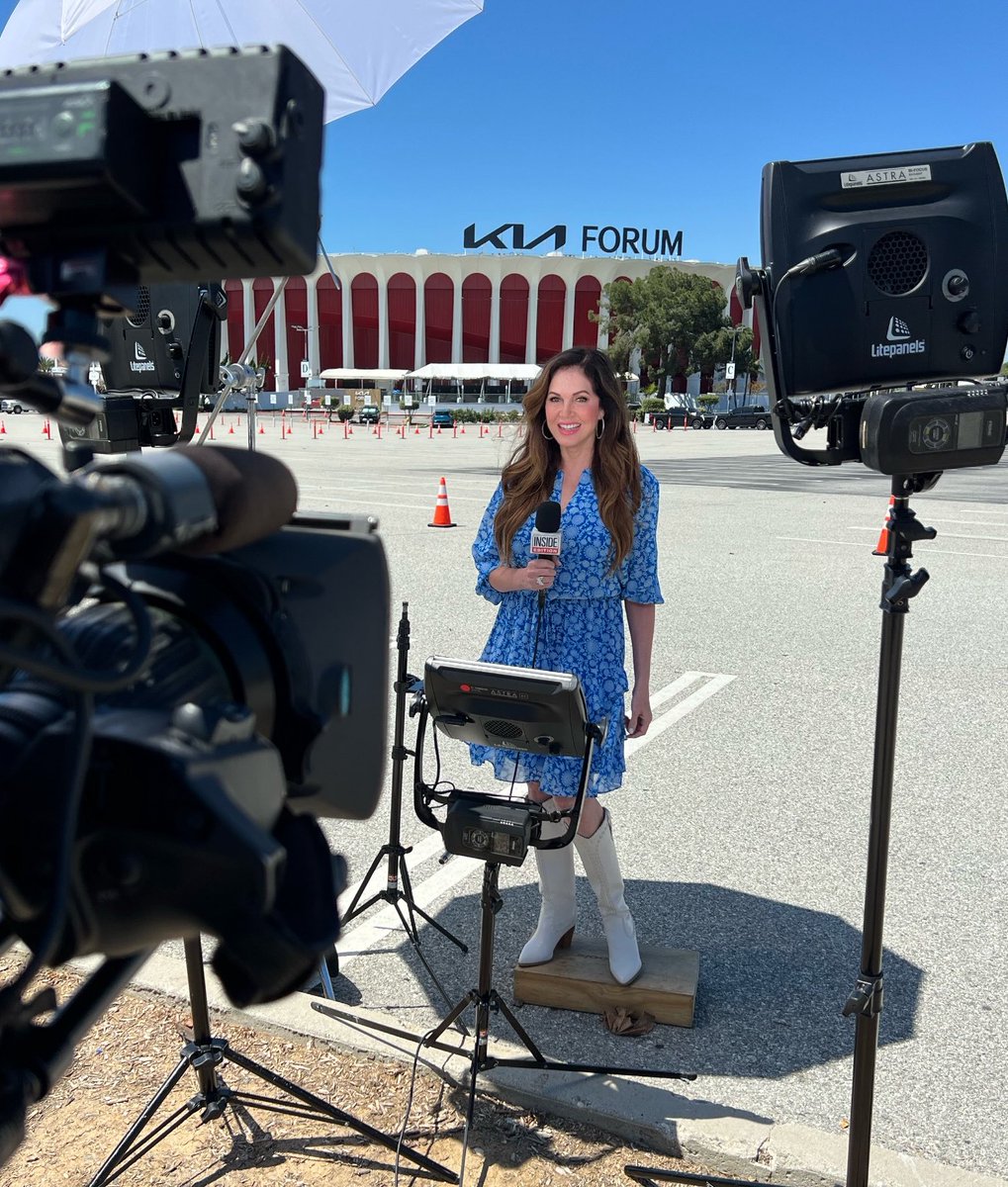 What was the joke @TomBrady thought went *too far* at his roast last night on @Netflix? (Hint: It wasn’t about HIM!) I’m reporting from the @thekiaforum for @InsideEdition TODAY