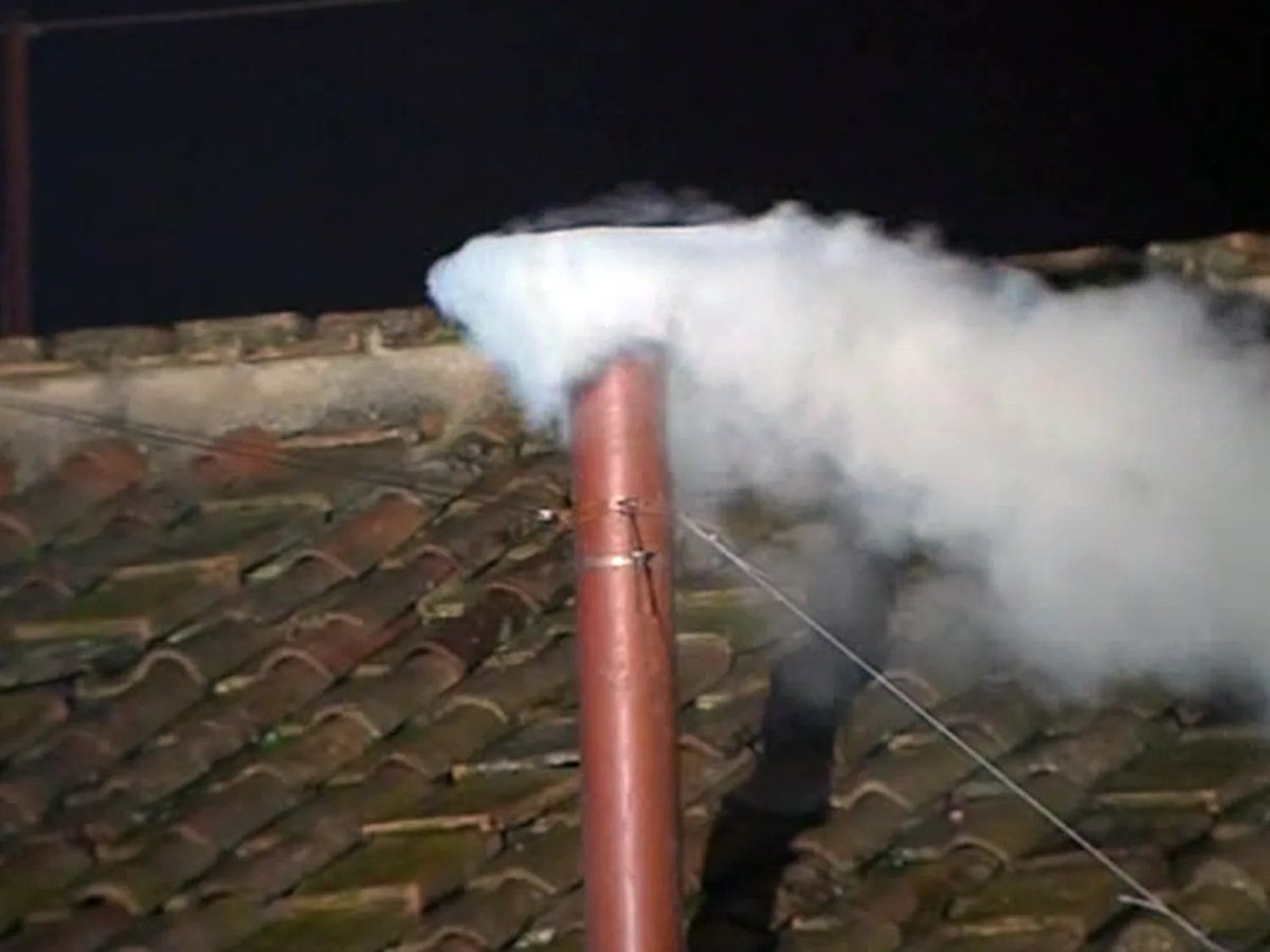 Ég vil sjá markaðsdeild þjóðkirkjunnar tilkynna nýjan biskup með hvítum reyk úr líkbrennsluofninum í Fossvogi