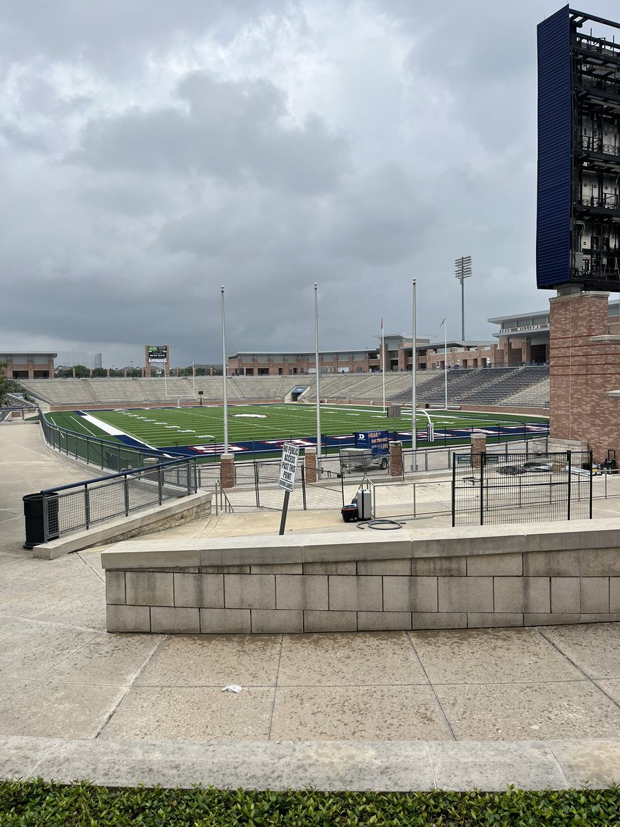 THE @alleneaglesfb!! Thank you for the amazing hospitality. Gonna turn some Eagles into Knights⚔️ #KnightsEdge #KnightsUP