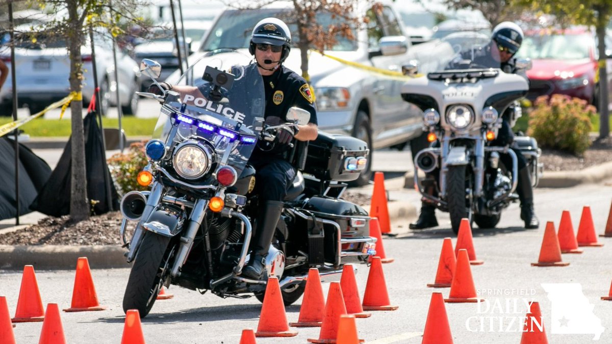 As the weather warms up, more motorcyclists are hitting the road. With that in mind, @SGFPolice hosts its Share the Road civilian motorcycle course Saturday, May 18, at Dan Kinney Family Center. @JoeHadsall has the info you need to know. Learn more: sgfcitizen.org/government/cri…