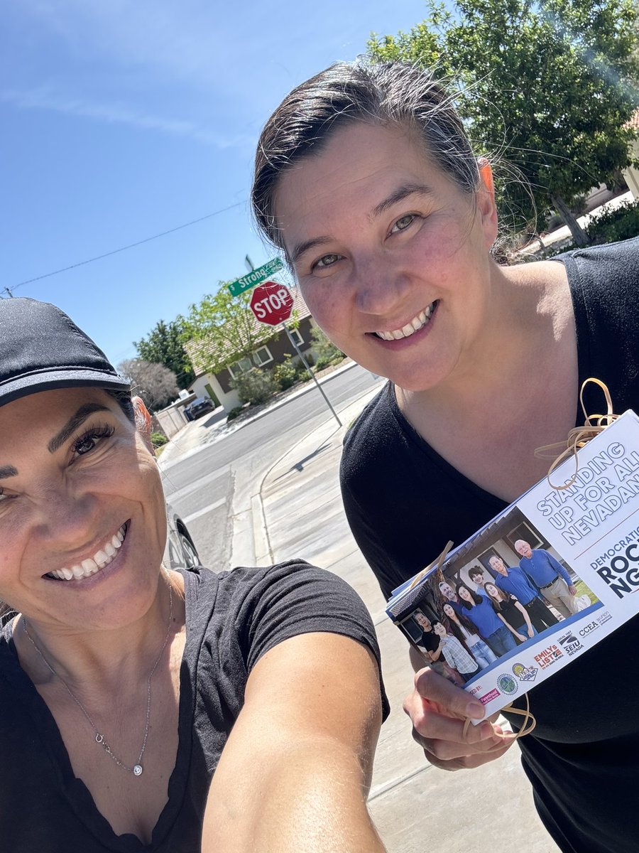 And that’s a wrap! Great morning speaking to voters about why we need @rochellenguyen and @VeniseKarris at the #NVLeg!