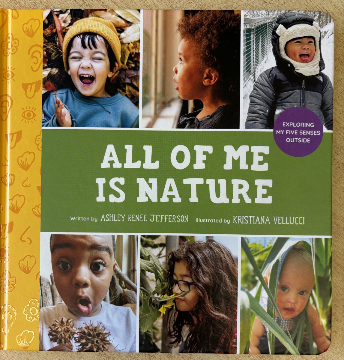 K3Westacres's tweet image. This morning brought beautiful sunshine &amp;amp; dry grass, so we started our circle and story outside. 
Our story was a gift from the #PeelEYC play naturally conference. It was a perfect for inspiring #NoticingNature with all our senses. I captured some ideas b4 running out of room 😅