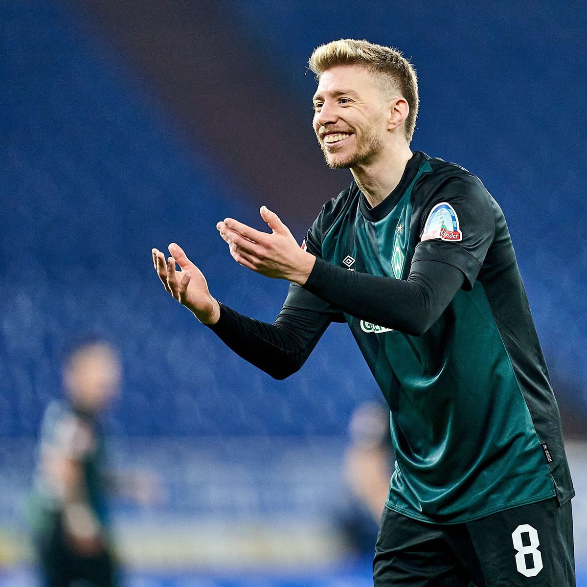 Özel 🔥 Mitchell Weiser'ın menajeri ile önümüzdeki günlerde görüşme gerçekleştirilecek. Sezon sonu boşa çıkacak, sağ bek 28 maç 3 gol 7 asist.