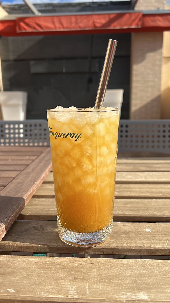 Diegoball's tweet photo. Cuando la vida te da limones… #Murcia https://t.co/Vu3cgFUbIu