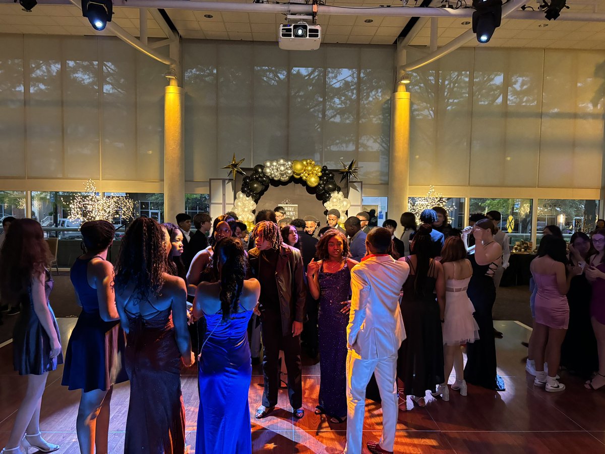 Jackson_Vikings's tweet photo. More from our 8th grade formal last Friday! #jtcgobig https://t.co/O9Zcho4eff