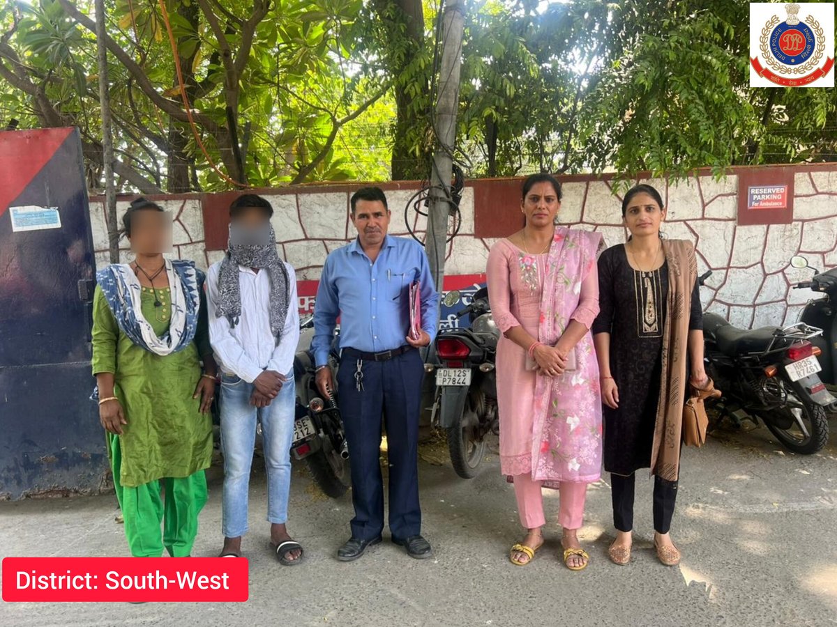 👮🏻‍♂️Quick action by team of AHTU/SW resulted in safe reunion of missing minor boy aged 16 Yrs with his family under #OperationMilap 🤝 👏🏻 Kudos to the efforts of team AHTU/SW and making our community safer. #DelhiPoliceCares