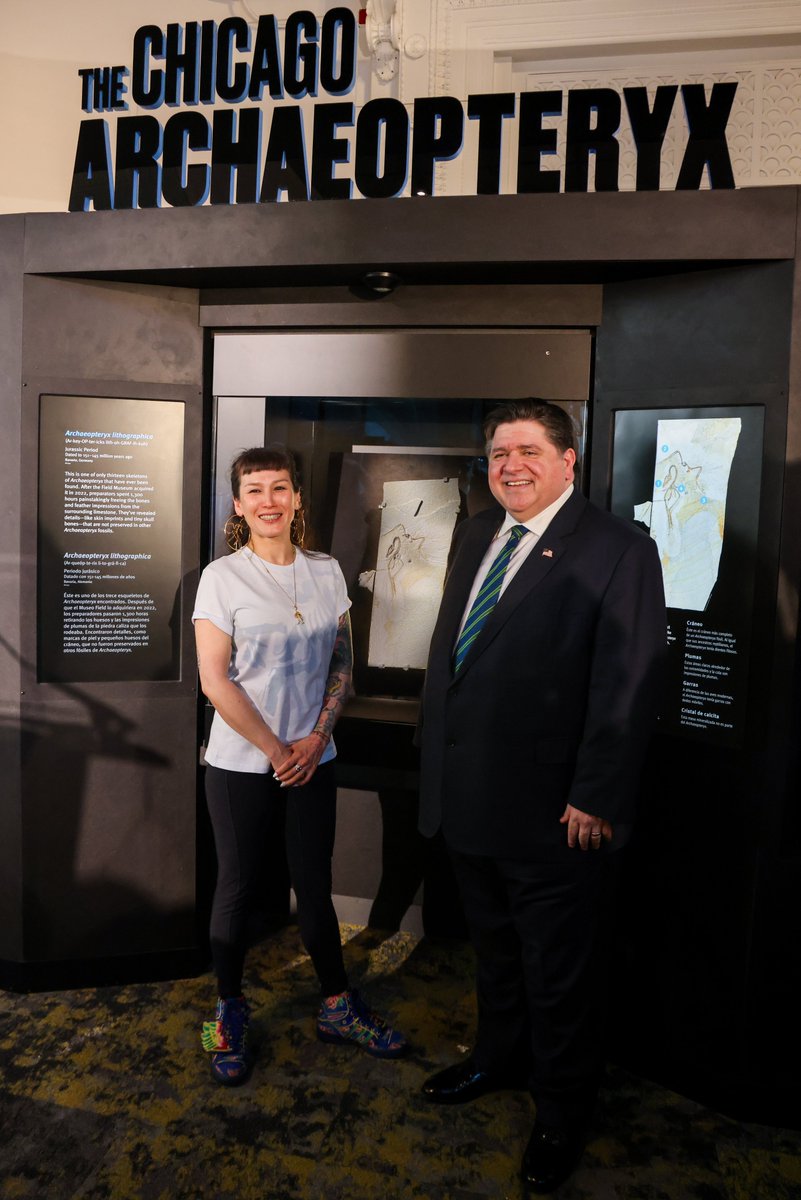 The world’s most important fossil is coming to the <a href="/FieldMuseum/">Field Museum</a>.

The Archaeopteryx, the link between dinosaurs and birds, changed how scientists understood evolution — now the 13th to ever be found finds its home in Chicago.

Illinois really is in the #MiddleofEverything.