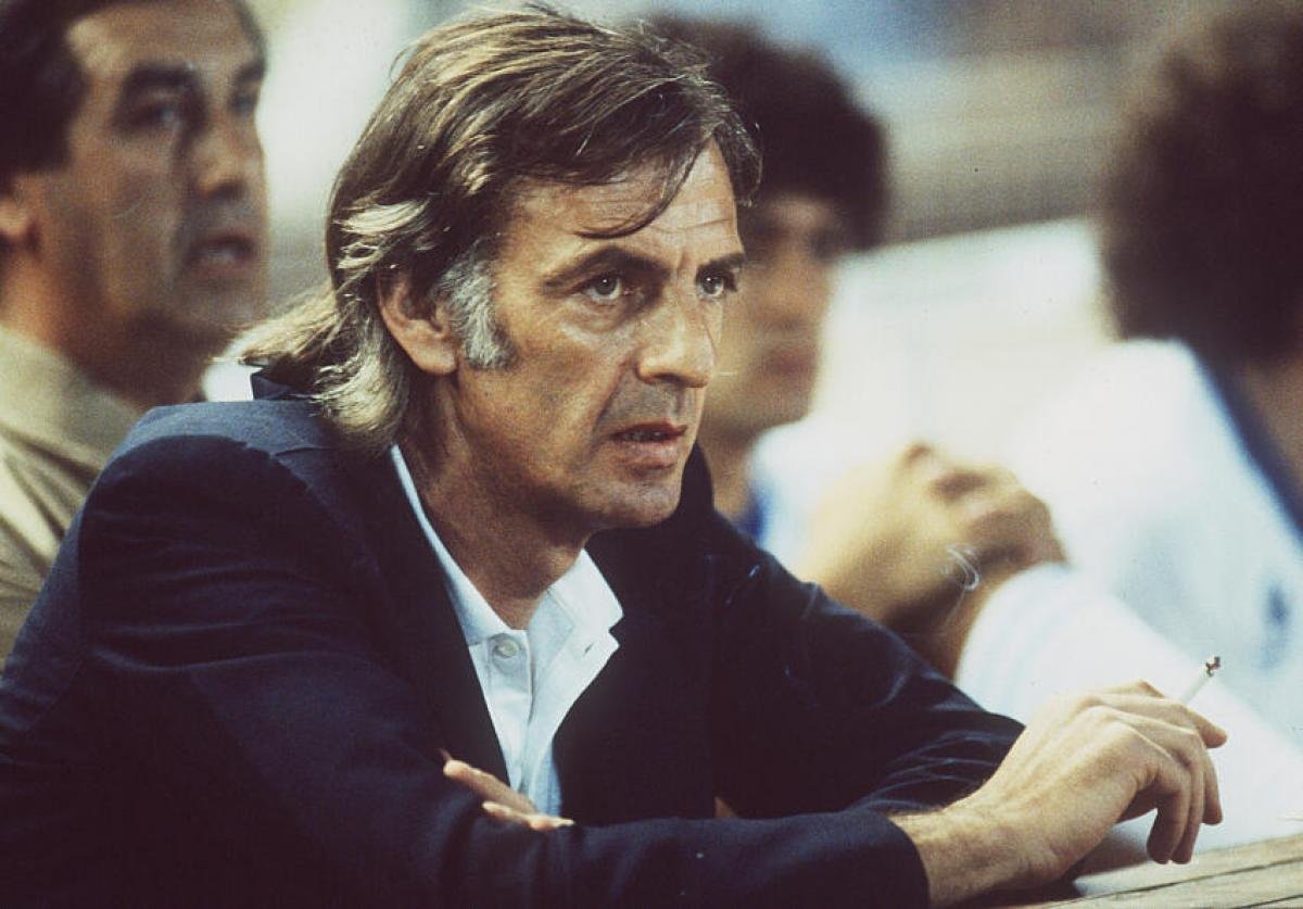 “Our football belongs to the working class and has the size, nobility and generosity to allow everyone to enjoy it as a spectacle.” #RIPCesarLuisMenotti