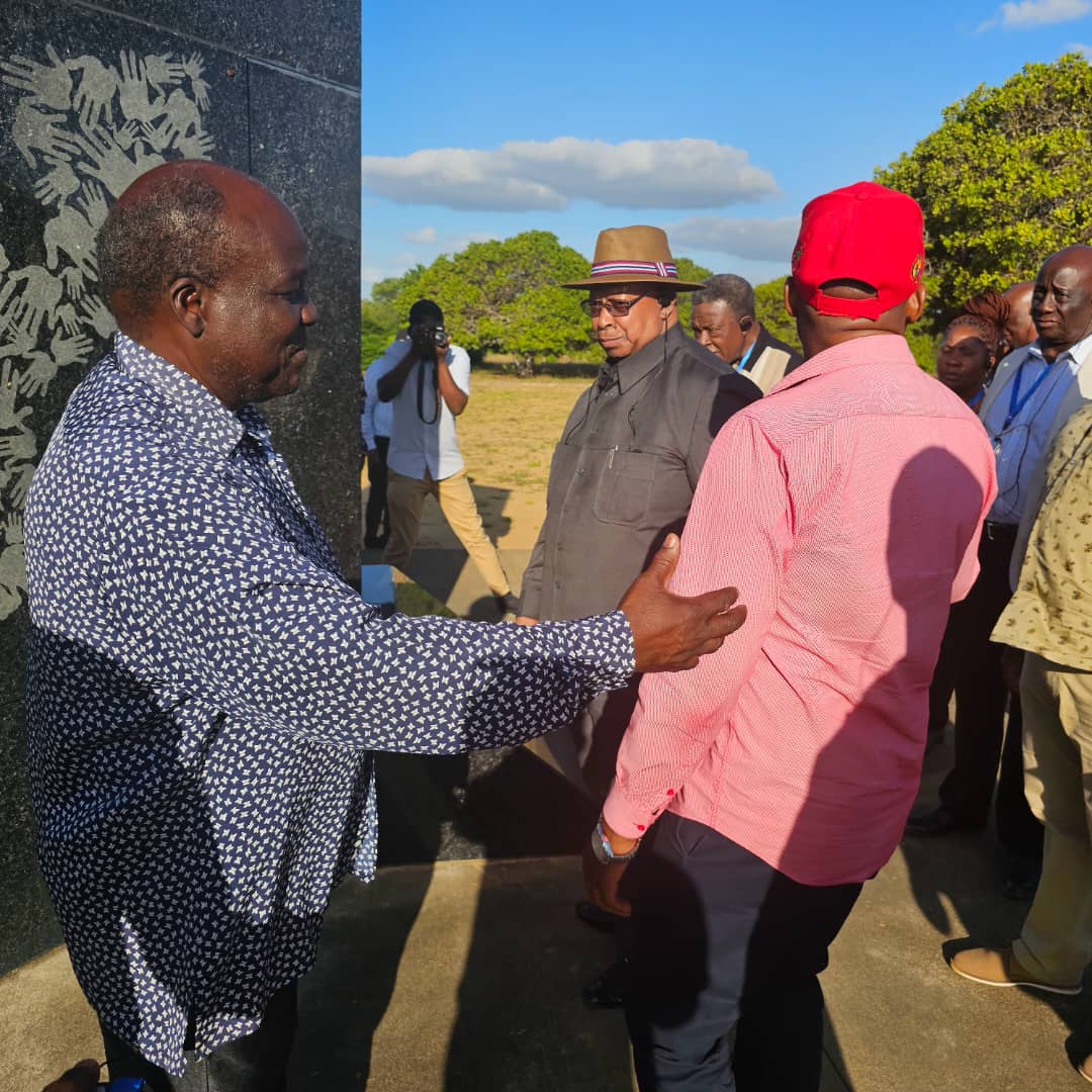 #10thParliament #ZimMozaVisit In an interview with the local media after the tour, Speaker Mudenda commended the village location as a quintessential Mondlane memorial shrine which reflects and immortalizes the life history of a selfless gallant freedom fighter, unifier and…