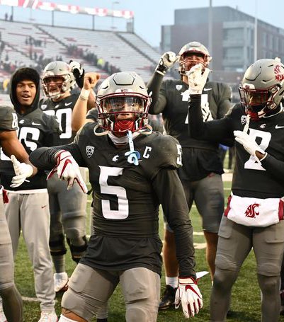 #AGTG After a conversation with @AllenBrown_4 I’m very blessed to receive an offer from Washington State University! @CoachMalone18 @Zinn68 @BBell__ @EMitch_28 @Bullard_Coach @Jalil_Johnson21 @jacorynichols @justinallen_13 @Coach_Peterson