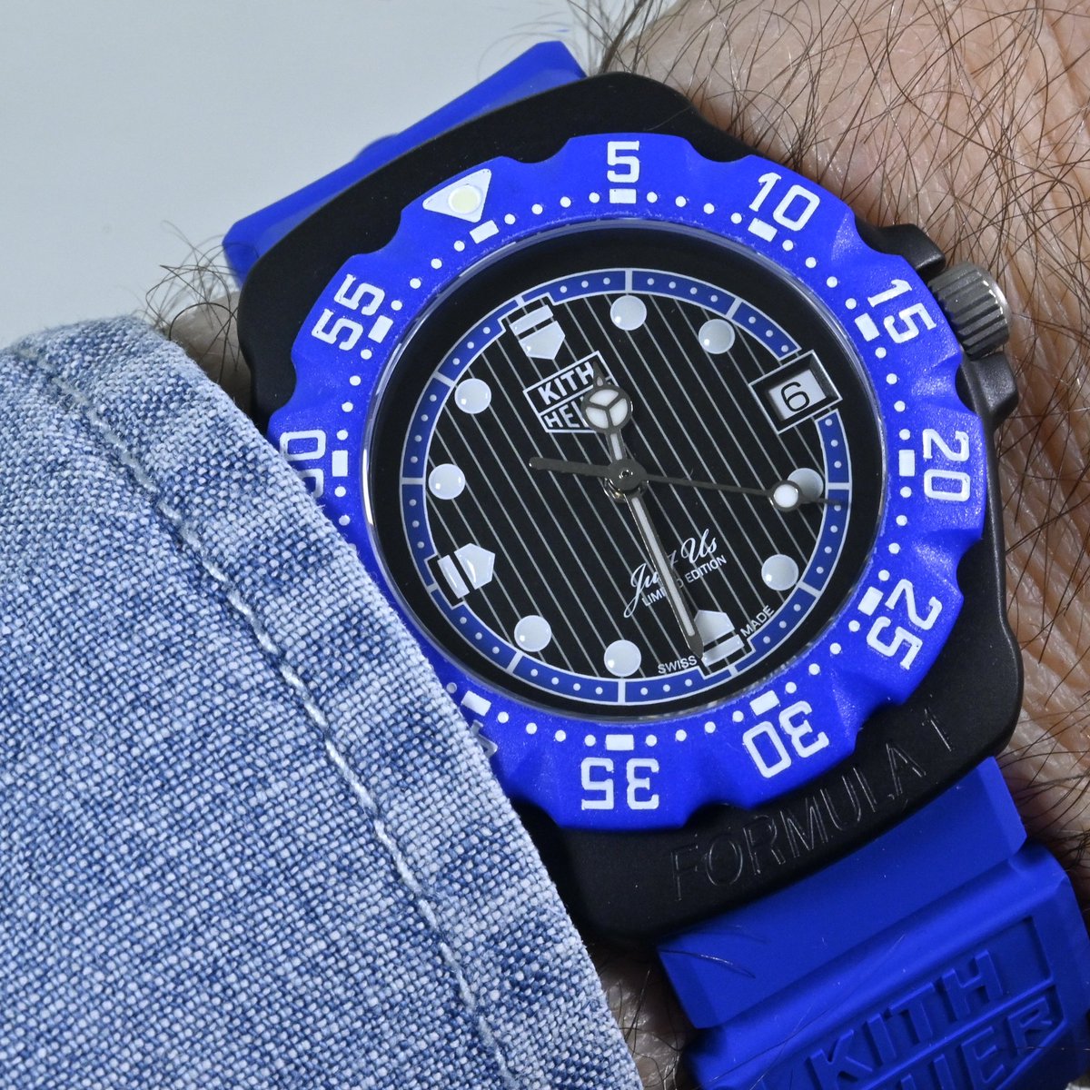 New Watch Arrival — <a href="/TAGHeuer/">TAG Heuer</a> Formula 1 x <a href="/KITH/">Kith</a> 

See more photos and information here —

instagram.com/p/C6orrWLrg4k/…