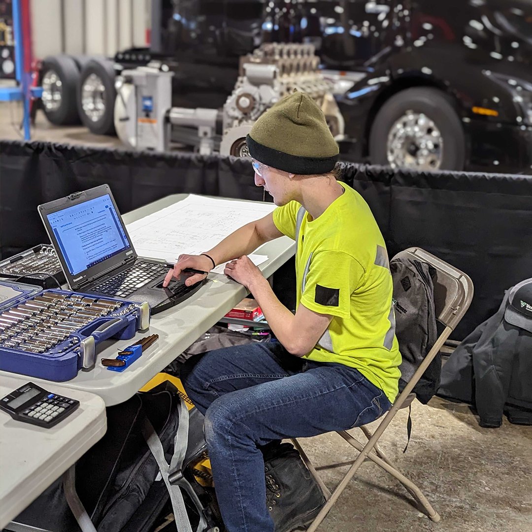 Heavy duty action @SkillsOntario! No equipment is too big for #TeamCentennial, who are showcasing their incredible talent in the Heavy Duty competition. #SOC2024