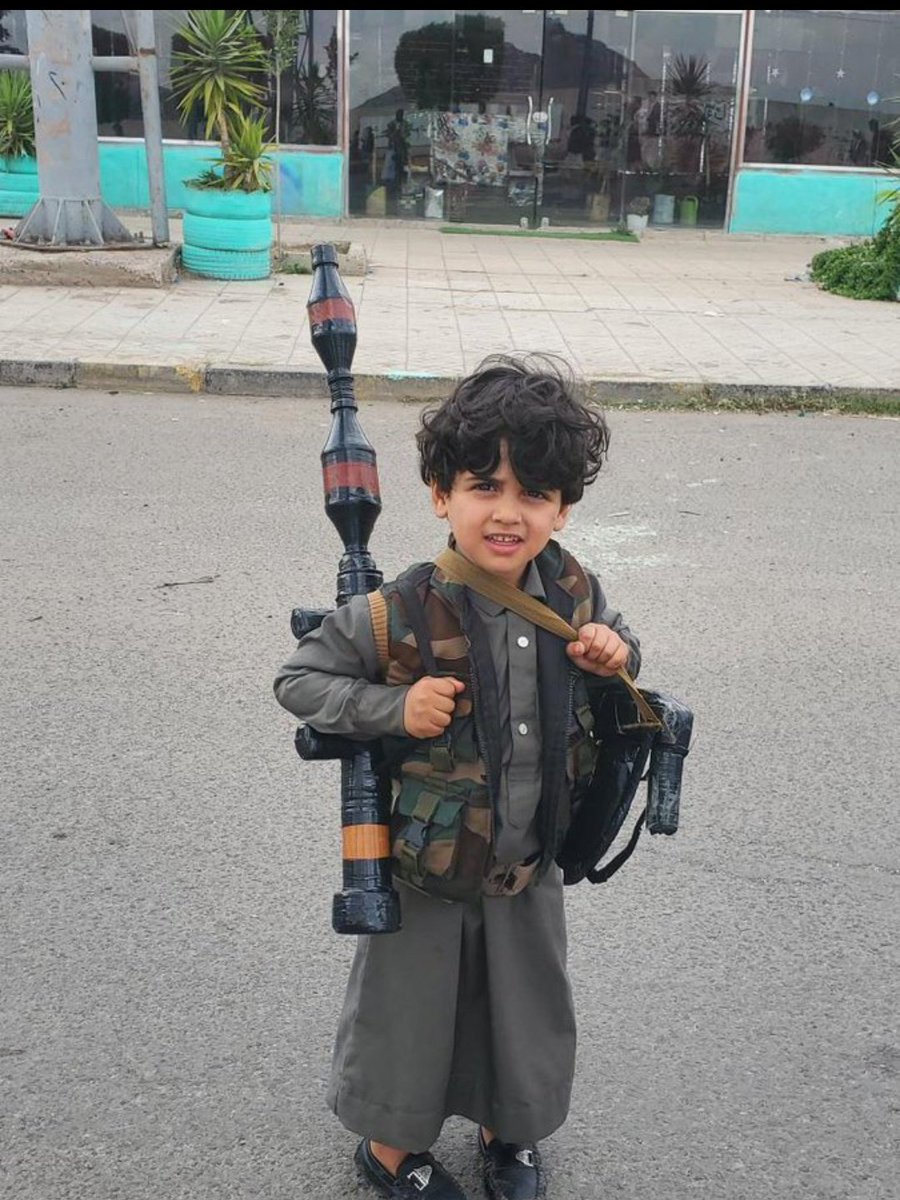 إذا كنت أقل من 4000 ألف متابع اضغط إعجاب...
علق ب(تم) تابع من علق رد المتابعة لمن تابعك،،!!!!