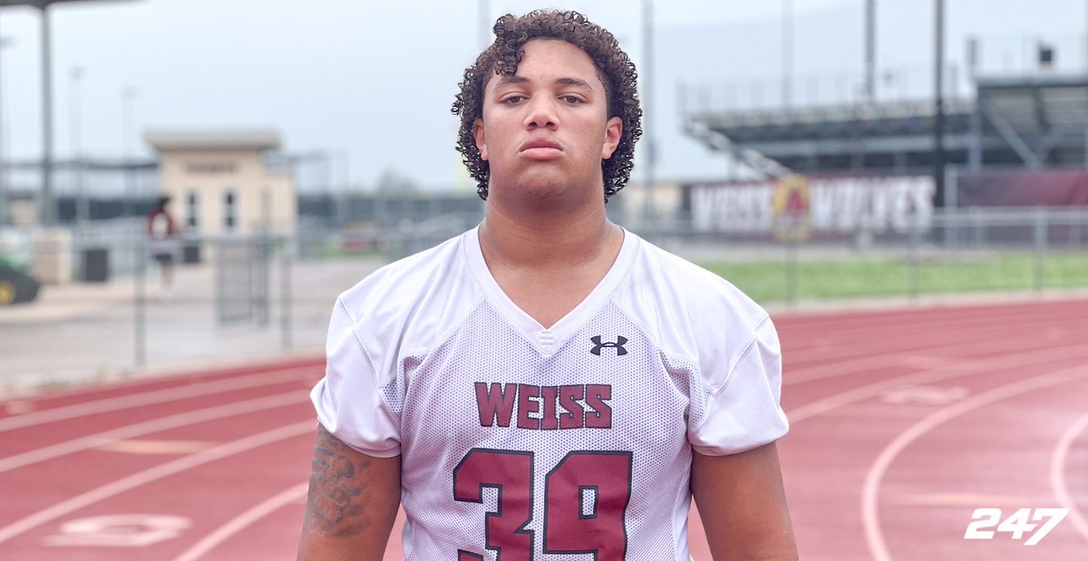 Pflugerville Weiss 2026 OL Jerald “JJ” Mays has already established himself as one of the top OL prospects in CenTex. The 6-foot-4, 275 pounder has made starts at tackle, guard, and center going back to his freshman season and will be one of the rare big school four-year OL…